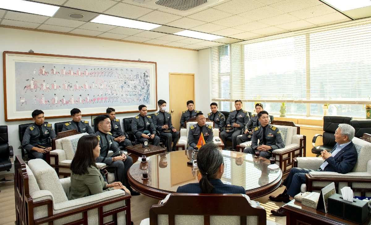 2022년 11월 육군사관학교 생도 일행 방문 사진 (4)