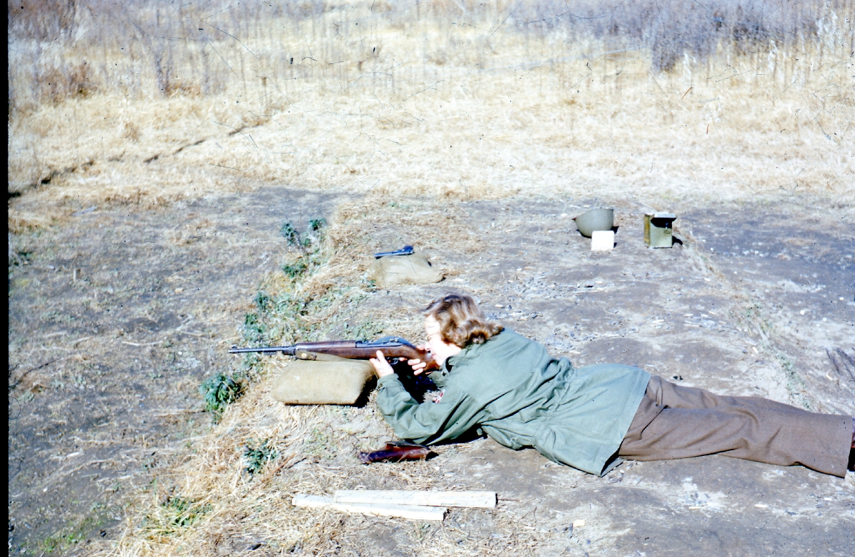 1952년 노르웨이 잉에 슐스타드 박사 사격 연습 사진