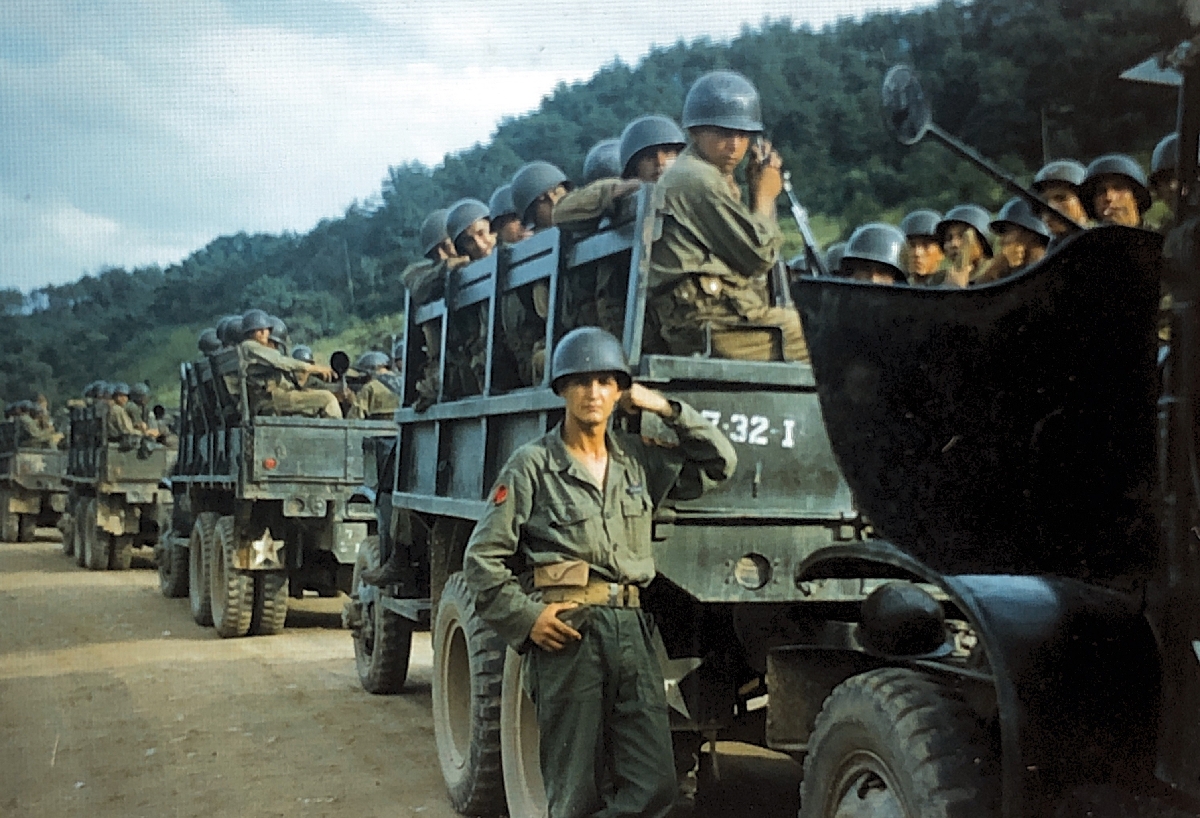 3.전투 지역으로 이동 중인 콜롬비아 대대의 부대들(콜롬비아 대사관 제공)
