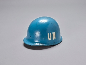 유엔평화유지군 헬멧(블루헬멧)