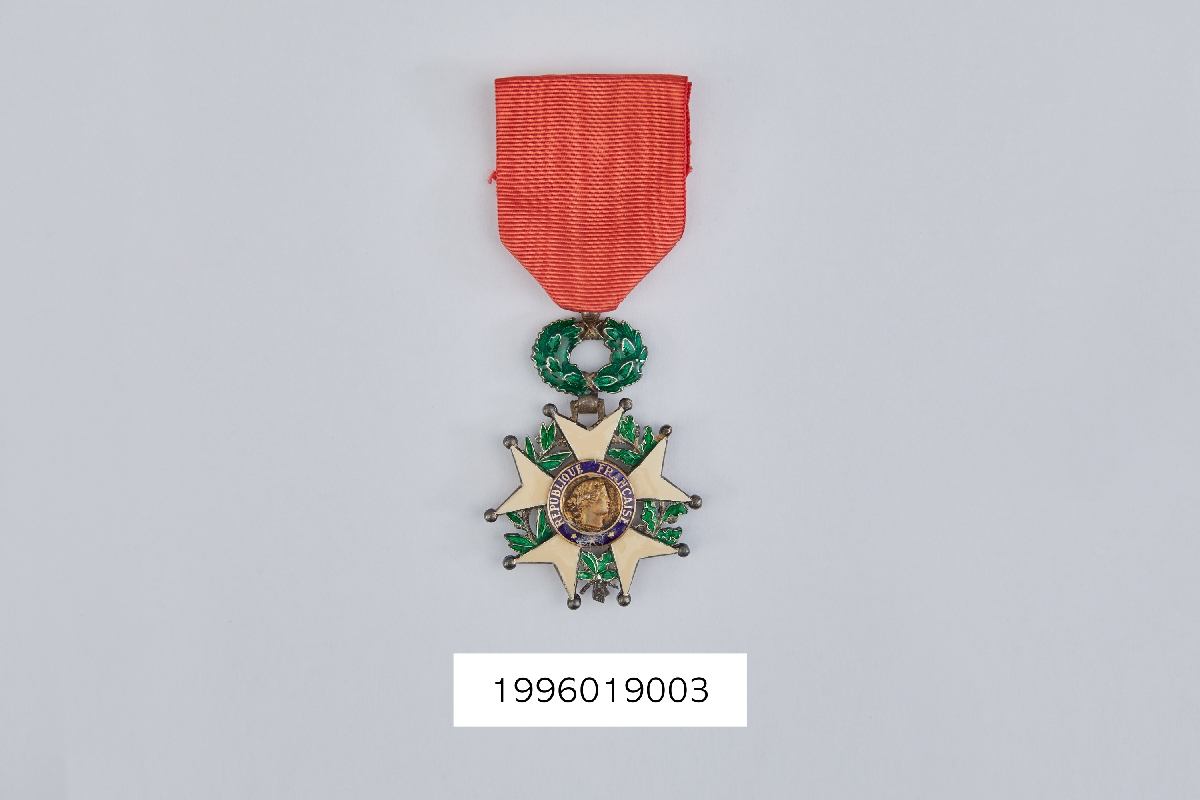 1996년 기증유물(프랑스 레지옹 도뇌르(Légion d'Honneur) 훈장)